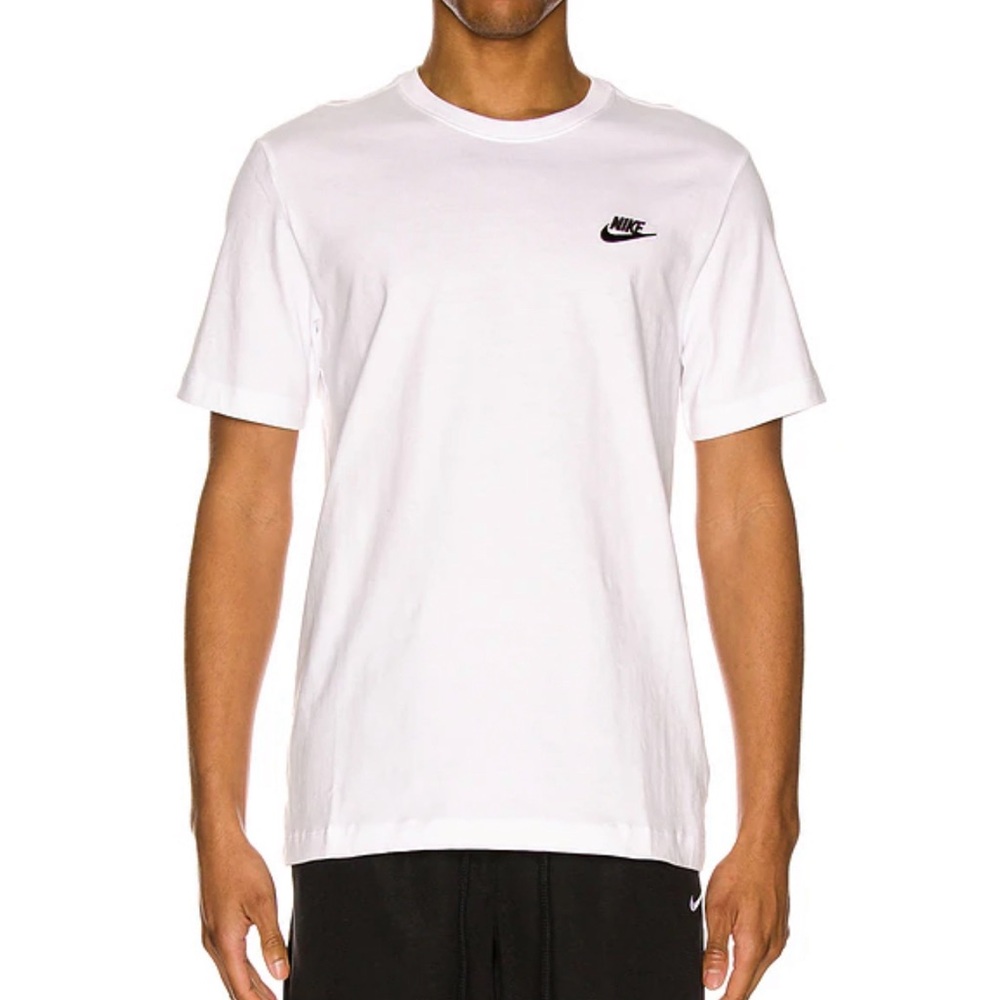 Nike tee
